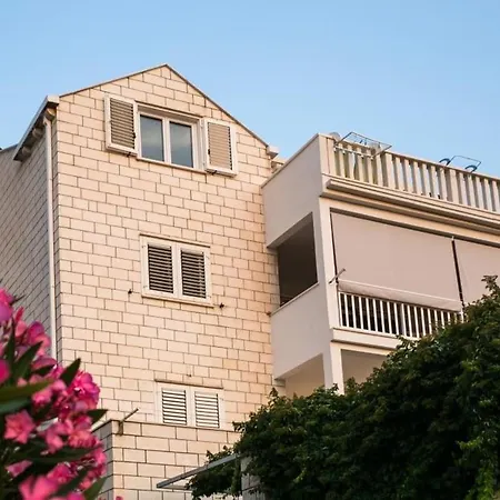 Daire Dubrovnik - Three Bedroom - Penthouse With Hot Tub Cavtat