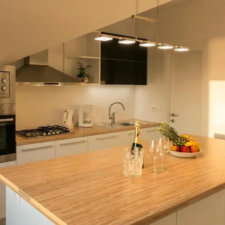Dubrovnik - Three Bedroom - Penthouse With Hot Tub * Cavtat