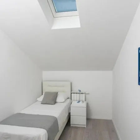 Dubrovnik - Three Bedroom - Penthouse With Hot Tub