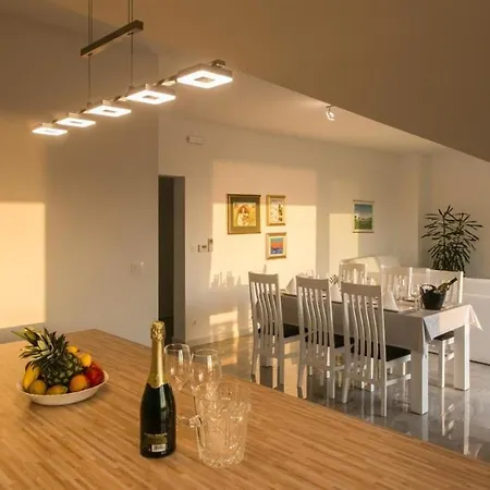 Dubrovnik - Three Bedroom - Penthouse With Hot Tub Διαμέρισμα